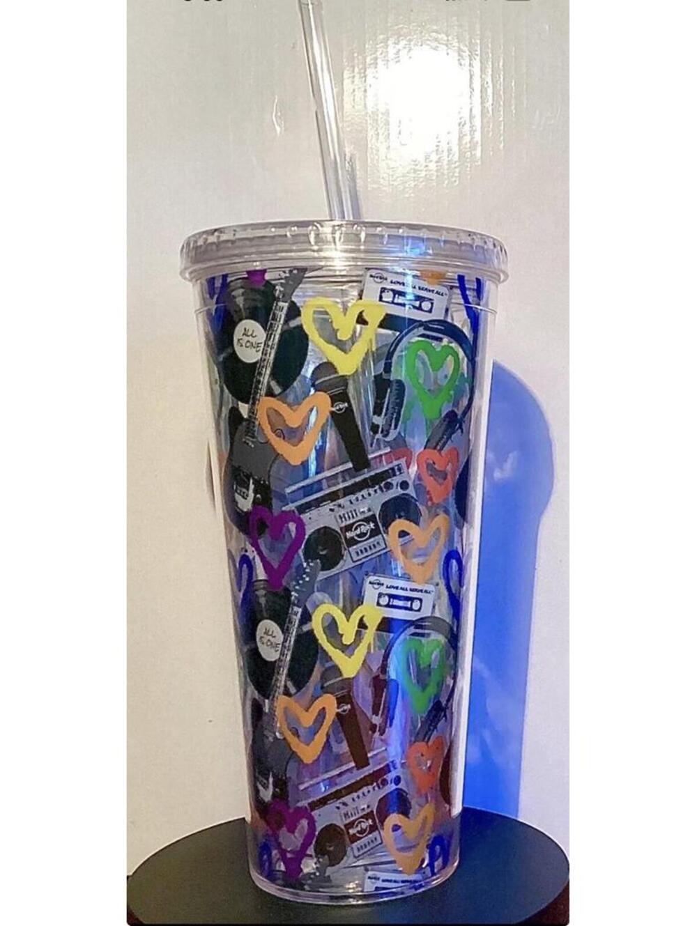 HARD ROCK CAFE Pride Retro 80’S Memorabiblia 22 Onz Tumbler & Straw Collection